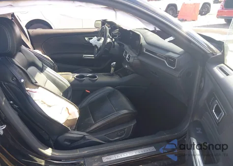 2024 Ford Mustang Ecoboost Premium Fastback z USA, uszkodzony, nr VIN 1FA6P8TH5R5129895